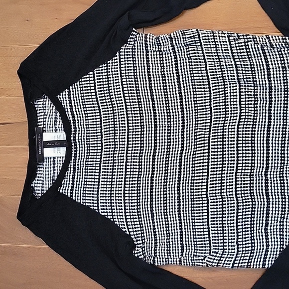 BCBGMaxAzria Long Sleeve Black and White Geometic Print Bodycon Dress Medium - Picture 2 of 8